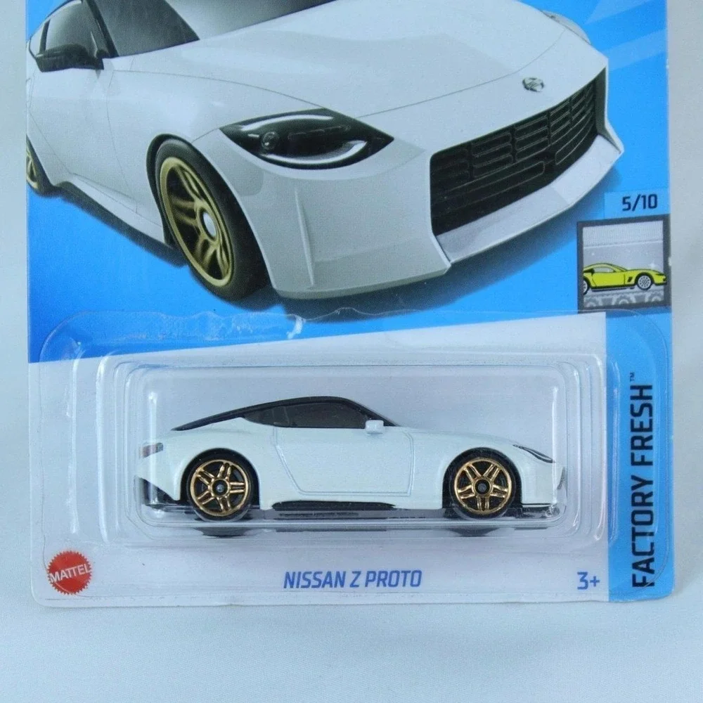 Hot Wheels White Nissan Z Proto Toy Car - NEW